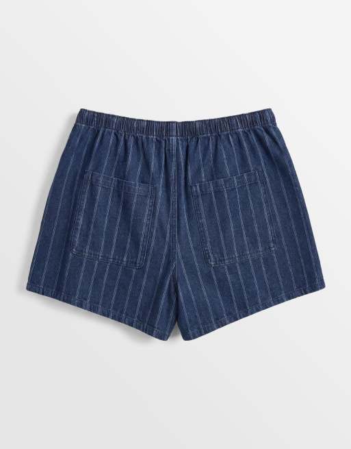 ASOS DESIGN Curve – Randiga jeansshorts i dra på-modell, 6 av 7