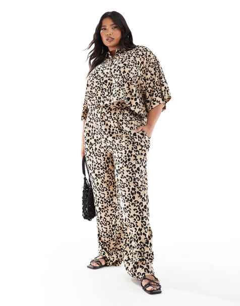 ASOS DESIGN Curve - Rechte broek met dierenprint en elastische taille, deel van co-ord set - view 1