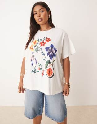 ASOS DESIGN Curve regular fit T-shirt with floral fig graphic in cream-White