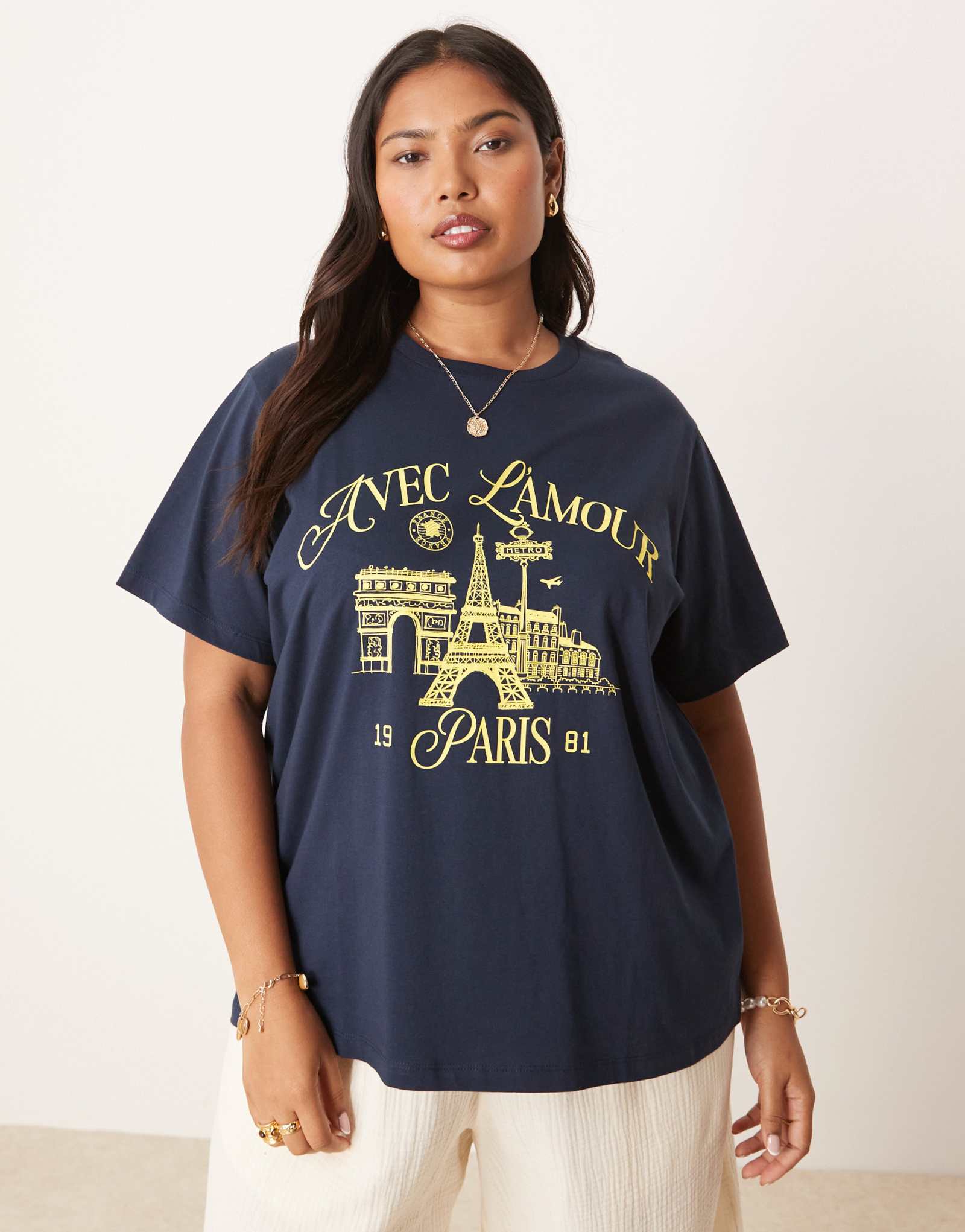 Футболка ASOS DESIGN Curve обычного кроя с рисунком L'amour Paris темно-синего цвета
