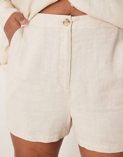 ASOS DESIGN Curve relaxed dad shorts with linen in stone, 3 of 5