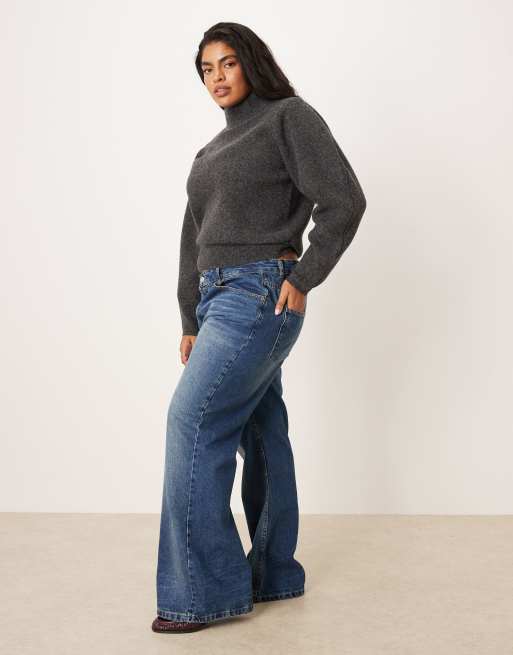 ASOS DESIGN Curve relaxed flare jean in dark midwash, 3 of 5