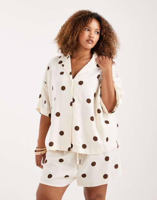 ASOS DESIGN Curve revere collar linen shirt & shorts set in polka dot, 3 of 3