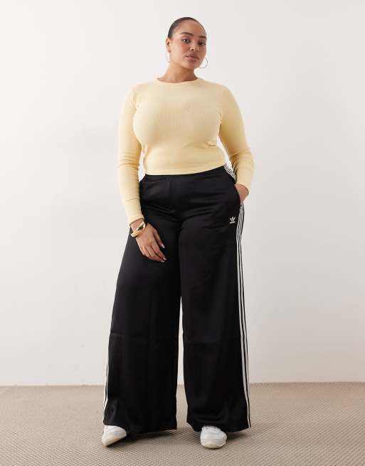 ASOS DESIGN Curve rib crew neck long sleeve top in buttermilk, 2 of 4