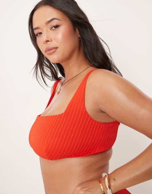 ASOS DESIGN Curve – Riddy – Röd, ribbad bikiniöverdel i kort design, 2 av 4