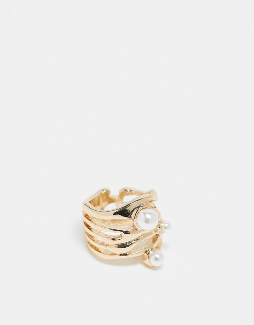 ASOS DESIGN Curve – Ring in geschmolzener Gold-Optik mit Kunstperlendetail