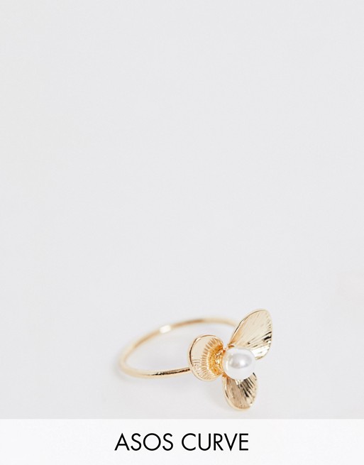 ASOS DESIGN Curve ring in pearl flower design in gold tone