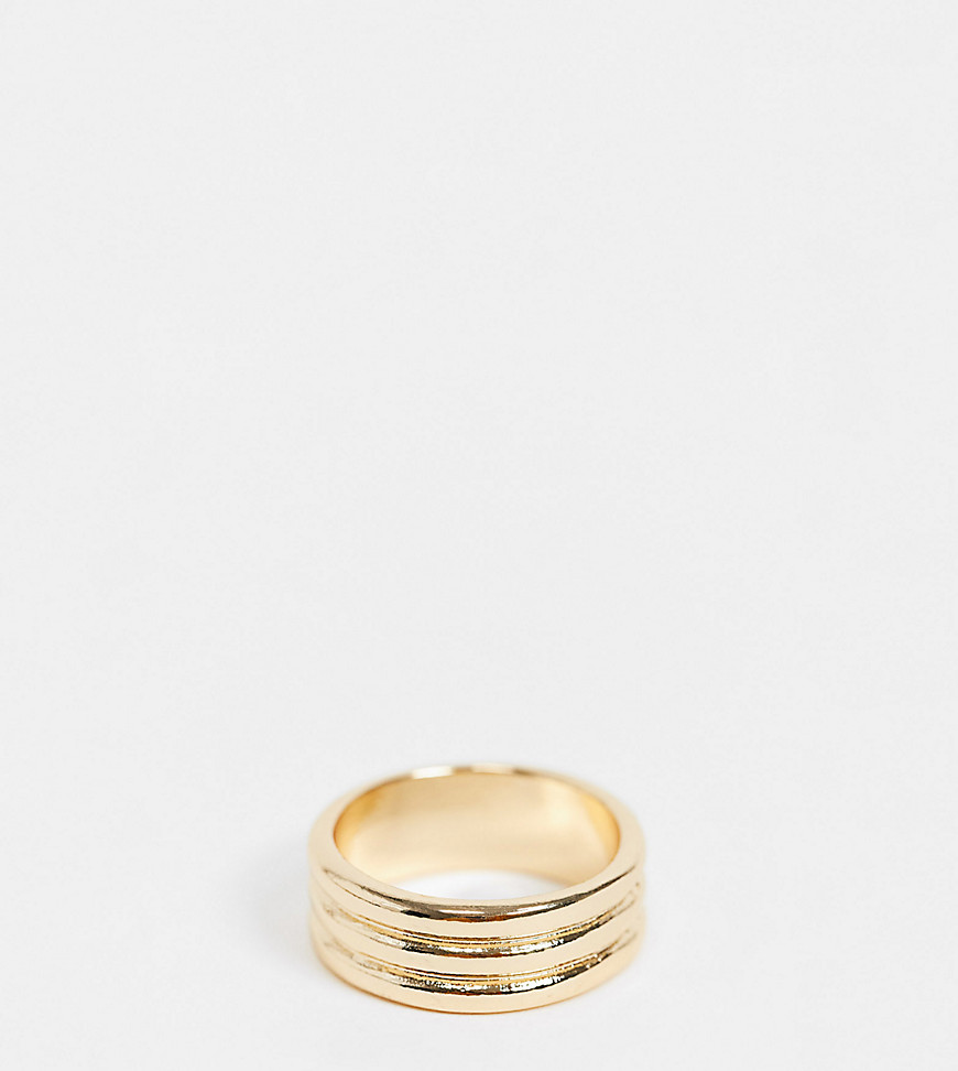 ASOS DESIGN Curve ring in triple ribbed design in gold tone
