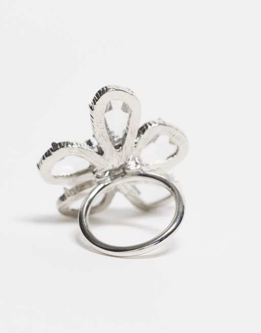 ASOS DESIGN Curve - Ring met bloem met kristallen in zilverkleur, 2 van 3
