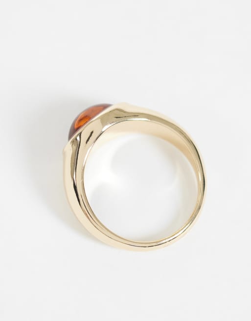 ASOS DESIGN Curve Ring mit Bernsteinstein in Goldoptik, 2 von 3