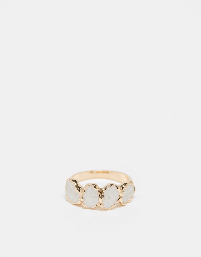 ASOS Curve - ASOS DESIGN Curve ring with faux pearl detail in gold tone