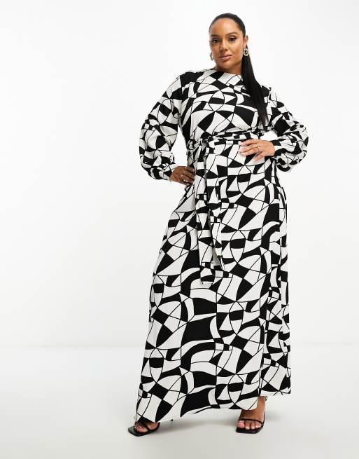 ASOS DESIGN Curve - Robe babydoll longue à ceinture et imprimé géométrique effet coupé-cousu - Noir et blanc