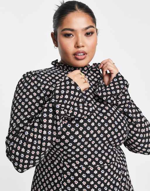 ASOS DESIGN Curve - Robe courte à col volanté avec manches évasées et imprimé marguerite - Noir, 2 de 4