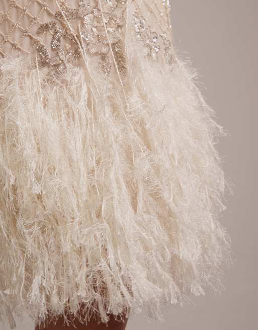 ASOS DESIGN Curve - Robe courte dos nu ornementée à fleurs avec ourlet à plumes synthétiques, 4 de 5