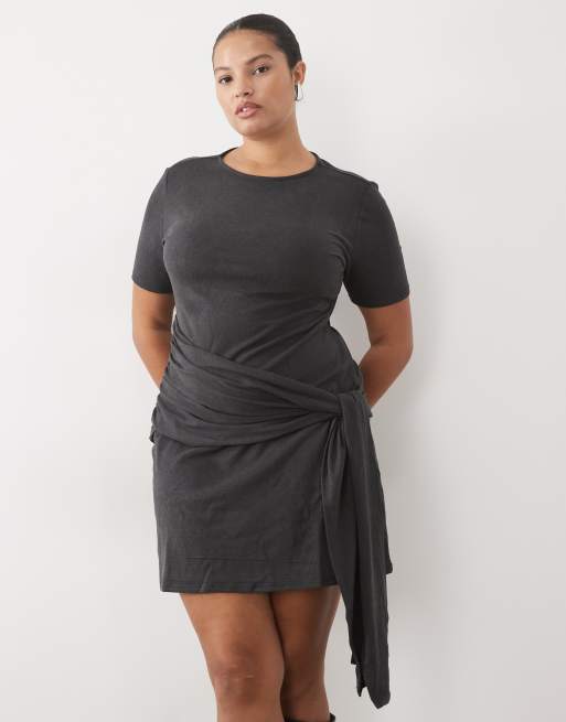 ASOS DESIGN Curve robe courte ultra douce à nouer sur le côté en charbon, 3 de 4