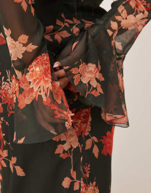 ASOS DESIGN Curve - Robe longue à coutures volantées et dos en V avec manches longues - Noir à fleurs, 4 de 4