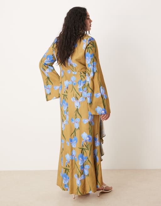 ASOS DESIGN Curve - Robe longue à manches longues avec jupe volantée - Vert à imprimé fleurs oversize, 4 de 4