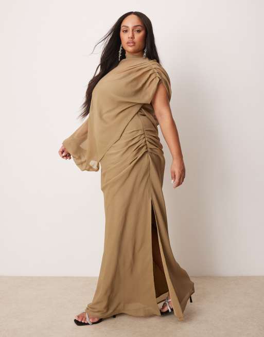 ASOS DESIGN Curve - Robe longue asymétrique à col montant et corsage drapé avec découpe - Taupe, 2 de 4