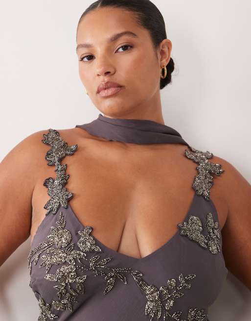 ASOS DESIGN Curve robe longue caraco à fleurs ornée avec écharpe en gris charbon, 3 de 4