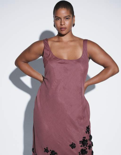 ASOS DESIGN Curve robe longue colonne avec ourlet fleuri ornementée en terracotta, 4 de 8
