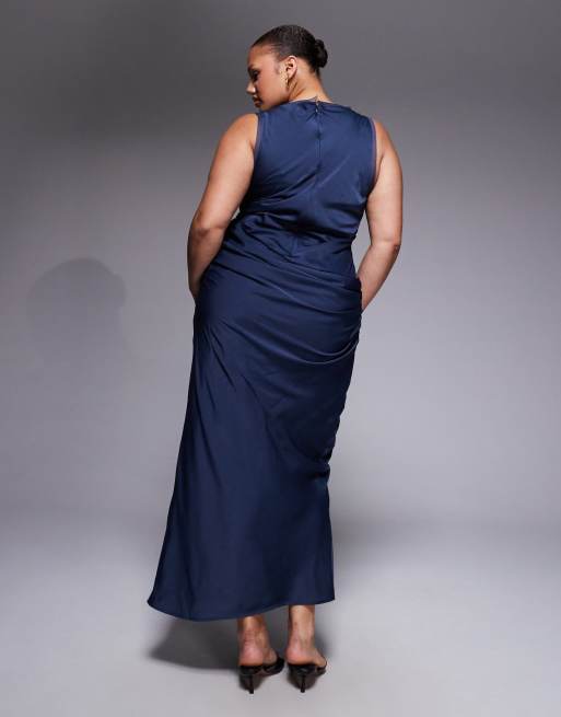 ASOS DESIGN Curve - Robe longue en satin et mousseline mélangés à encolure dégagée et jupe drapée superposée - Bleu marine, 3 de 4