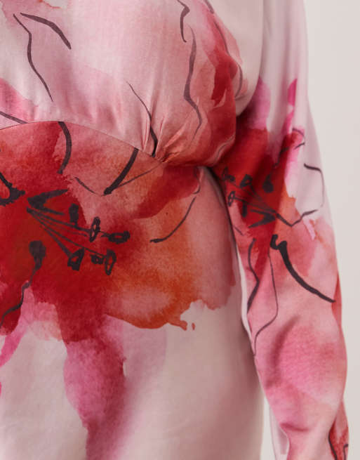 ASOS DESIGN Curve - Robe longue en satin imprimé fleuri avec manches chauve-souris - Rose, 3 de 4
