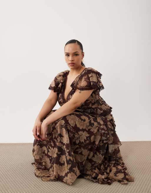 ASOS DESIGN Curve - Robe longue évasée volantée à imprimé floral avec bords en dentelle et dos ouvert - Marron, 2 de 4