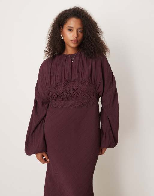 ASOS DESIGN Curve - Robe longue ras de cou avec laçage et manches volumineuses - Mûre, 4 de 4