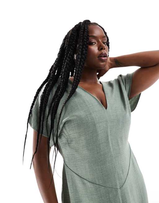 ASOS DESIGN Curve - Robe mi-longue à décolleté plongeant et manches ange - Kaki, 2 de 4