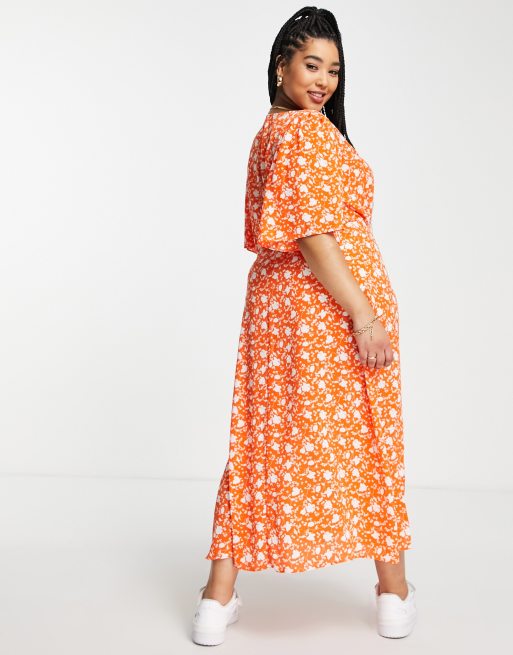 ASOS DESIGN Curve - Robe mi-longue à manches ange - Rouge fleuri, 2 de 4