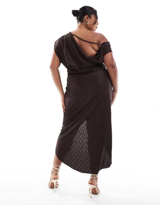 ASOS DESIGN Curve - Robe mi-longue côtelée et plissée à chevrons et col bénitier dans le dos - Chocolat, 2 de 4