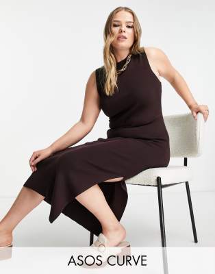 ASOS DESIGN Curve - Robe mi-longue en maille à dos nageur - Marron