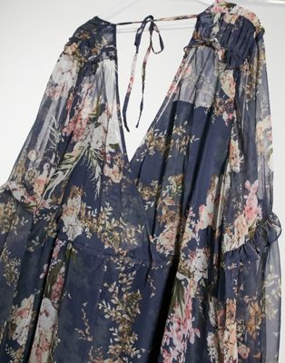 Robes DESIGN Curve - Robe mi-longue froncée à volants superposés, bordures en dentelle et imprimé fleuri - Bleu marine