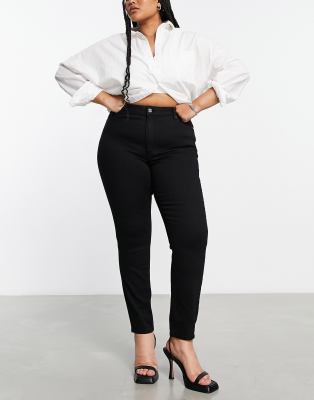 ASOS DESIGN Curve - Röhrenjeans in reinem Schwarz