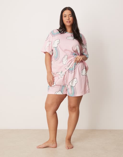 ASOS DESIGN Curve – Rosa, regnbågsmönstrad pyjamas med oversize t-shirt och shorts, 2 av 4