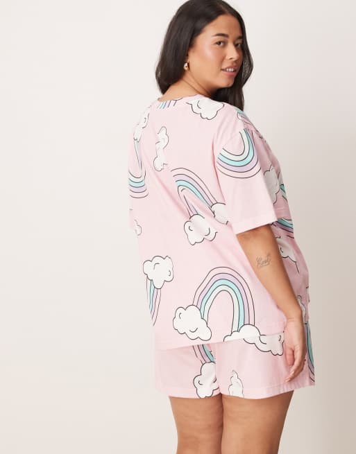 ASOS DESIGN Curve – Rosa, regnbågsmönstrad pyjamas med oversize t-shirt och shorts, 4 av 4