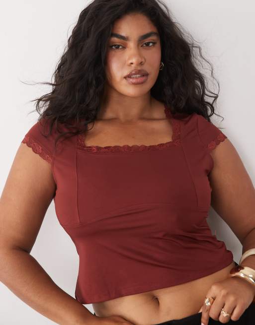 ASOS DESIGN Curve – Roströd, åtsmitande topp med holkärmar och spetskant, 3 av 4