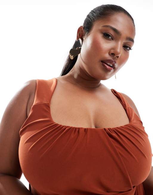 ASOS DESIGN Curve – Roströd miniklänning med draperad kjol, formad ringning och breda axelband, 3 av 4