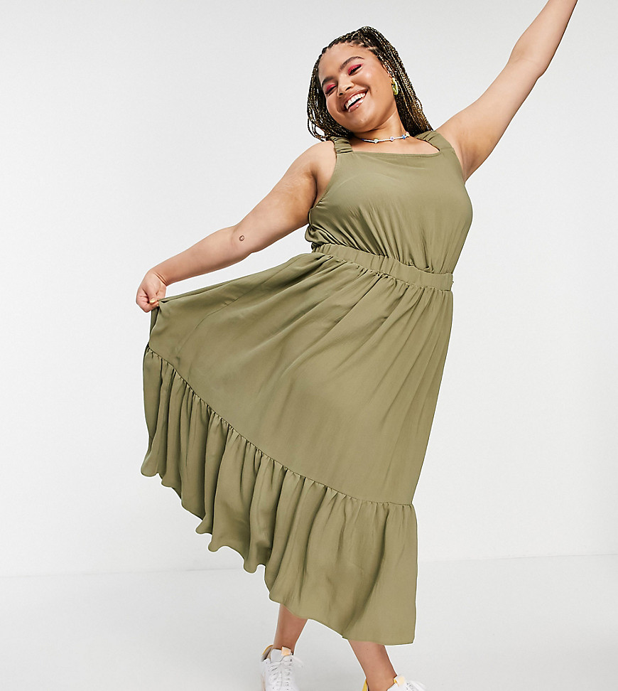 Plus-size dress by ASOS DESIGN Dress for the weather you want Square neck Ruched trims Elasticated waist Tiered hem Regular fit