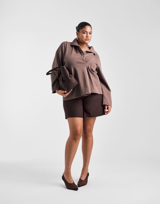 ASOS DESIGN Curve - Rugby top van zware stof met plooidetail in chocoladebruin, 2 van 4