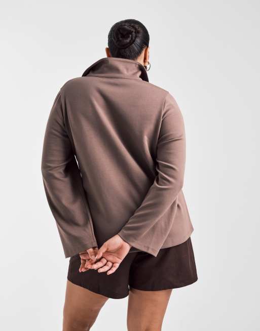 ASOS DESIGN Curve - Rugby top van zware stof met plooidetail in chocoladebruin, 4 van 4