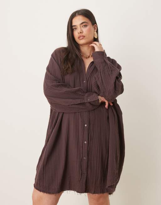 ASOS DESIGN Curve - Ruimvallende mini overhemdjurk in verwassen chocoladebruin, 2 van 4