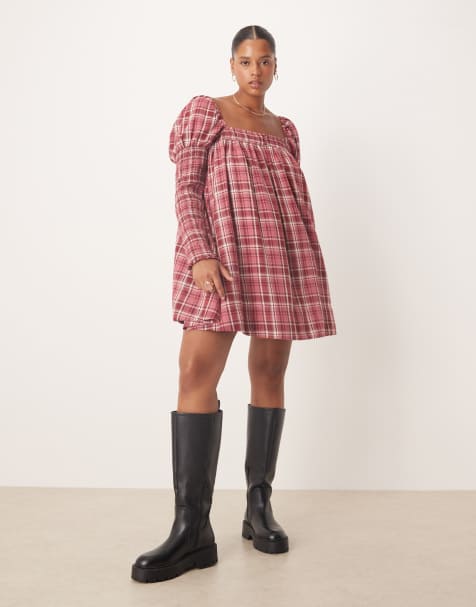 ASOS DESIGN Curve – Rutig miniklänning i babydoll-modell med fyrkantig halsringning och blandad smockad design - view 1