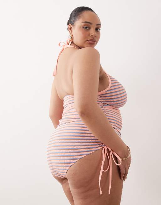 ASOS DESIGN Curve – Sally – Seitlich geraffte Bikinihose mit strukturierten Streifen und hoher Taille, 2 von 4