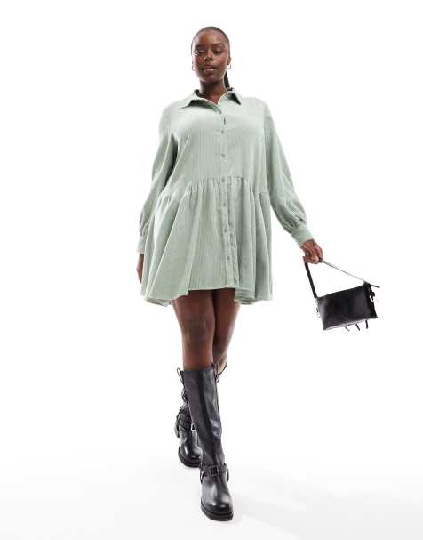 ASOS DESIGN Curve – Salviagrön, smockad miniklänning i manchester och peplum-modell - view 1