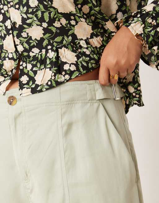 ASOS DESIGN Curve - Salviegrønne bløde bukser med tøndeformede ben og sømdetaljer, 5 af 5