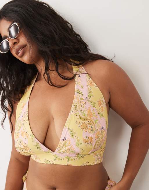 ASOS DESIGN Curve Sarah scarf high apex halter neck triangle bikini top in floral print, 4 of 4