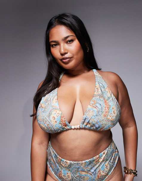 ASOS DESIGN Curve – Sarah – Scarfmönstrad bikiniöverdel i trekantsmodell med hög övre kupkant - view 1