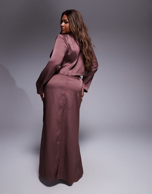 ASOS DESIGN Curve - Satijnen maxirok met gerimpeld detail in chocoladebruin, deel van co-ord set, 3 van 5