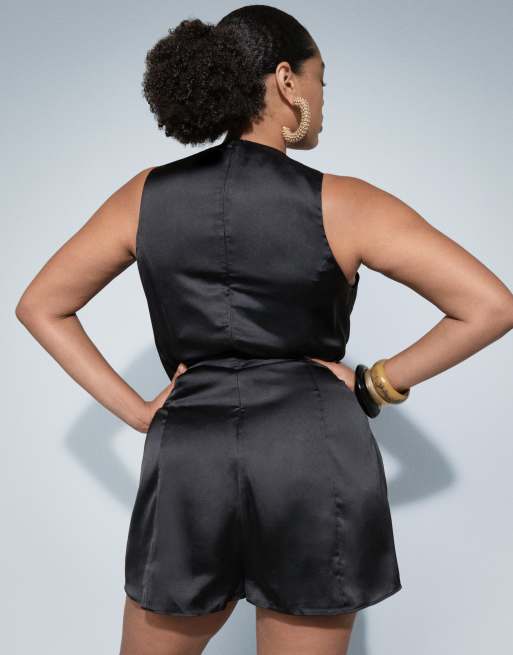 ASOS DESIGN Curve - Satijnen playsuit met racerhals in zwart, 4 van 7